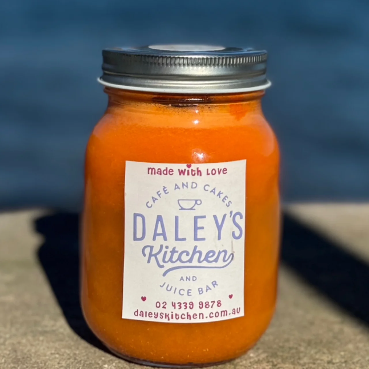 JUICE-dALEYS Fully licensed and BYO cafe open from 7am to 3pm Tuesday to Sunday. Including in-house retail store with handmade products and local produce.